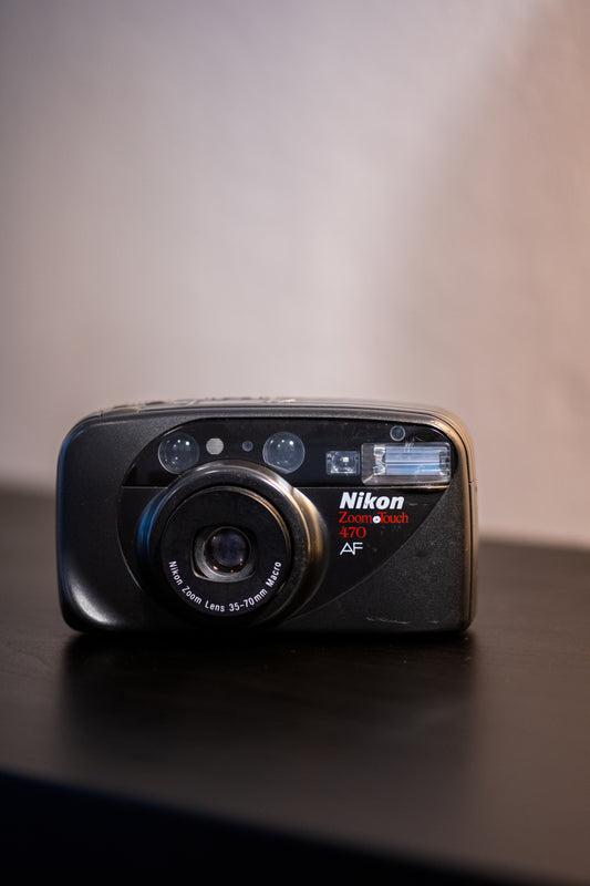Nikon zoom touch 470